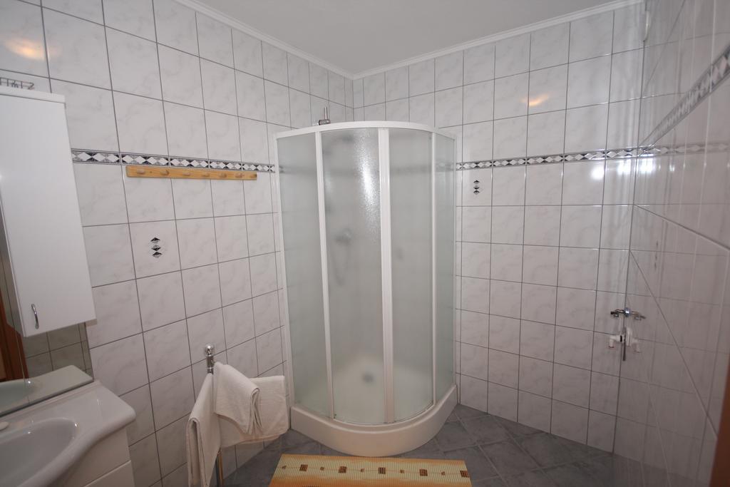 Familiengaestehaus Ingrid Sankt Martin am Tennengebirge Room photo