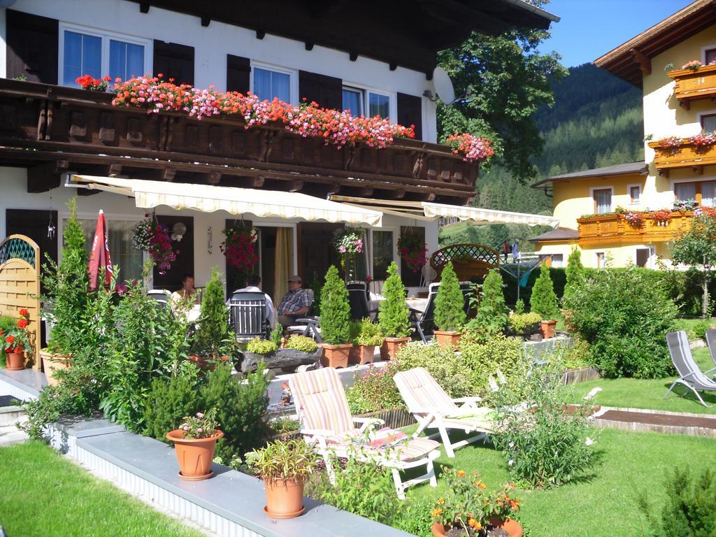 Familiengaestehaus Ingrid Sankt Martin am Tennengebirge Room photo